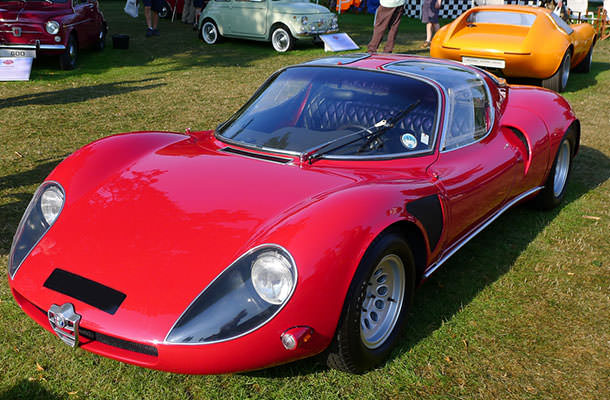 Alfa-Romeo-Tipo-33-Stradale