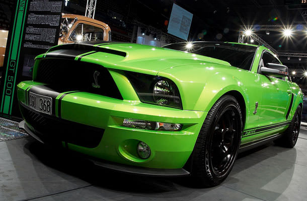 Ford-Mustang-Shelby-GT500-bigstock