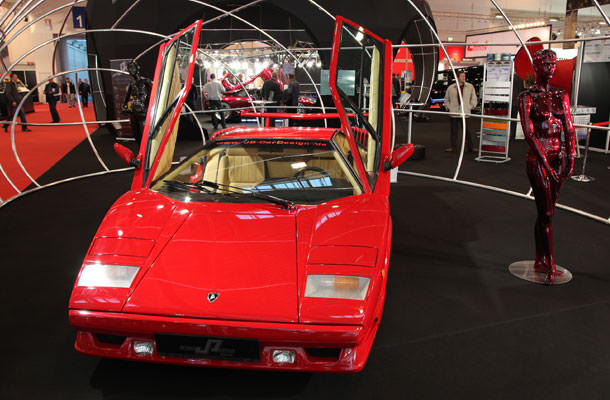 Lamborghini-Countach-bigstock